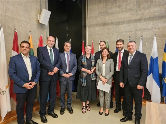  لبنان القوي يجول مستطلعا على تفاصيل الهبة الأوروبية المتعلقة بالنازحين السوريين